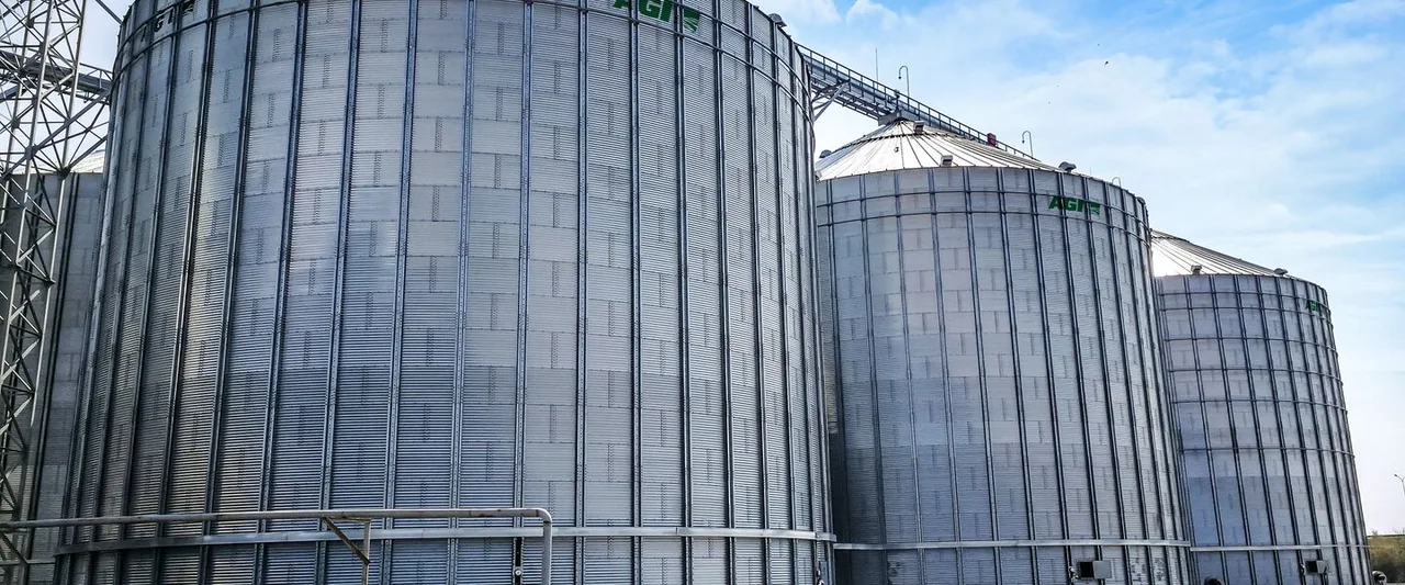 AGI silos — official manufacturer image